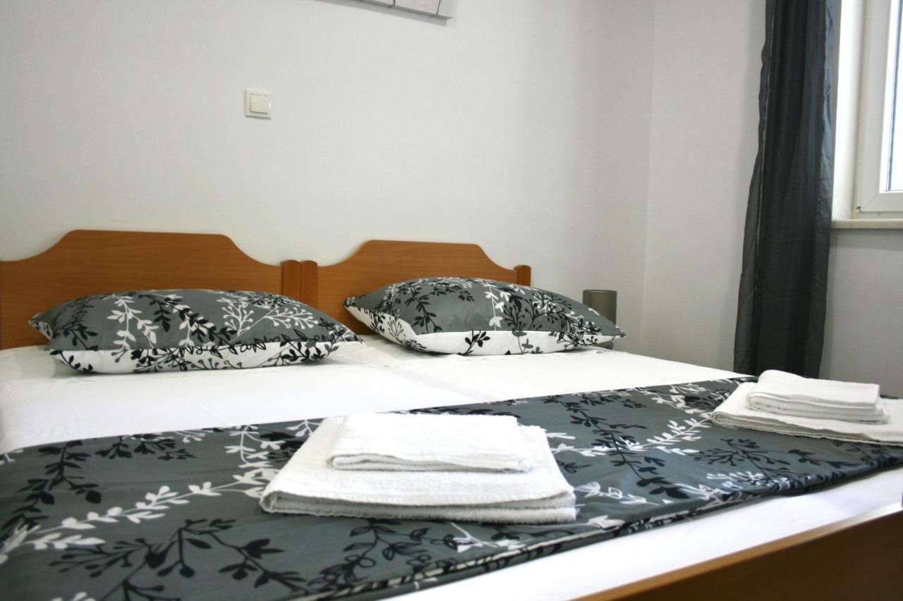 Apartments Antea Trogir Exterior foto